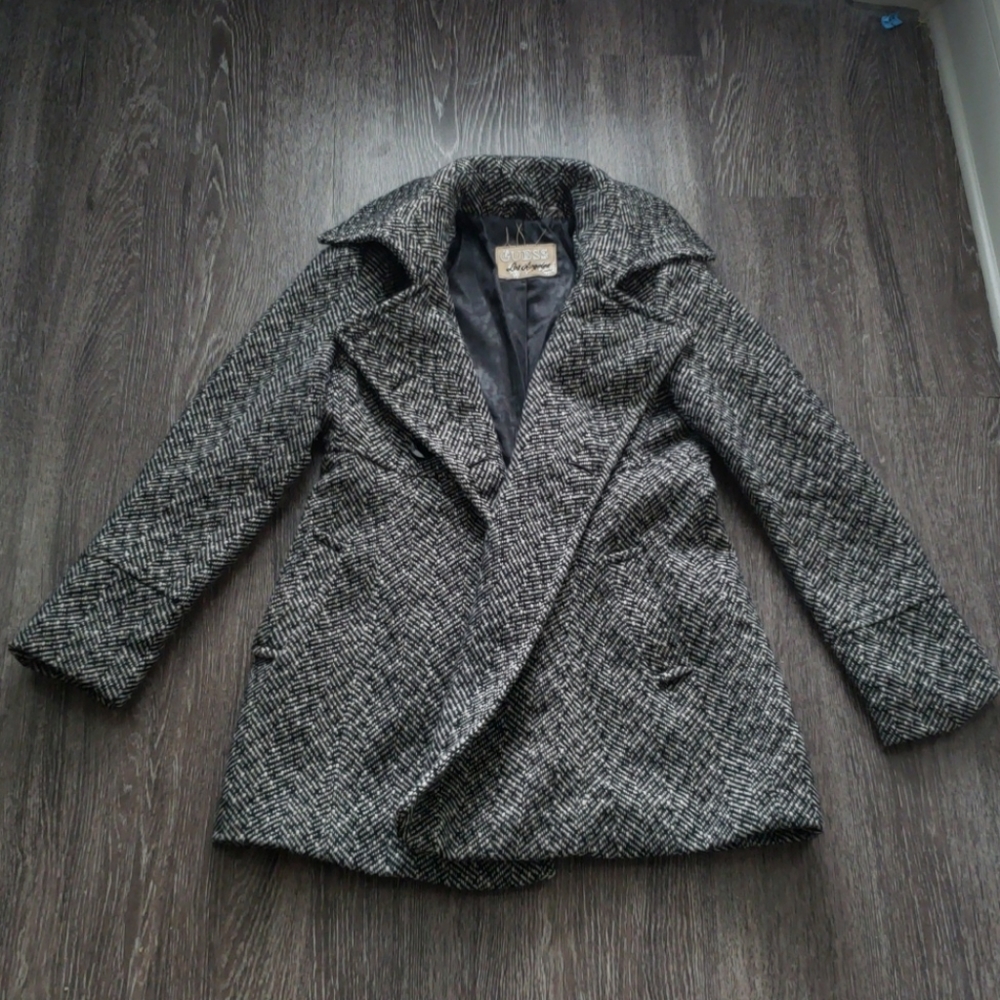 Coat - Picture 2 of 3